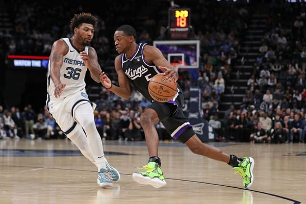 Three Things I Noticed on League Pass: De'Aaron Fox is the Master of Deceleration